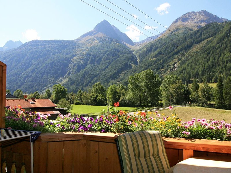 All-round view of the 
Ötztal mountains